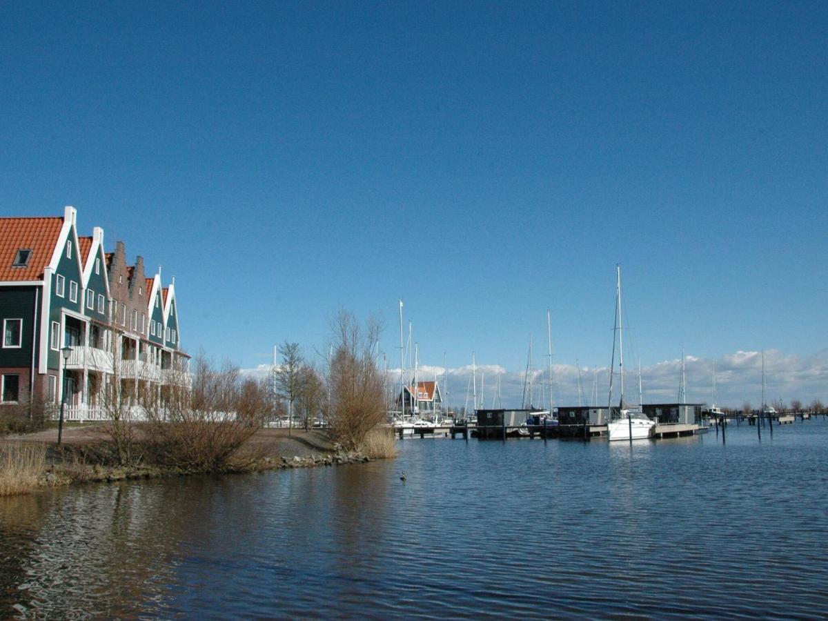 Beautiful Houseboat In The Harbour Of Volendam Near Centre Hotel Exterior photo
